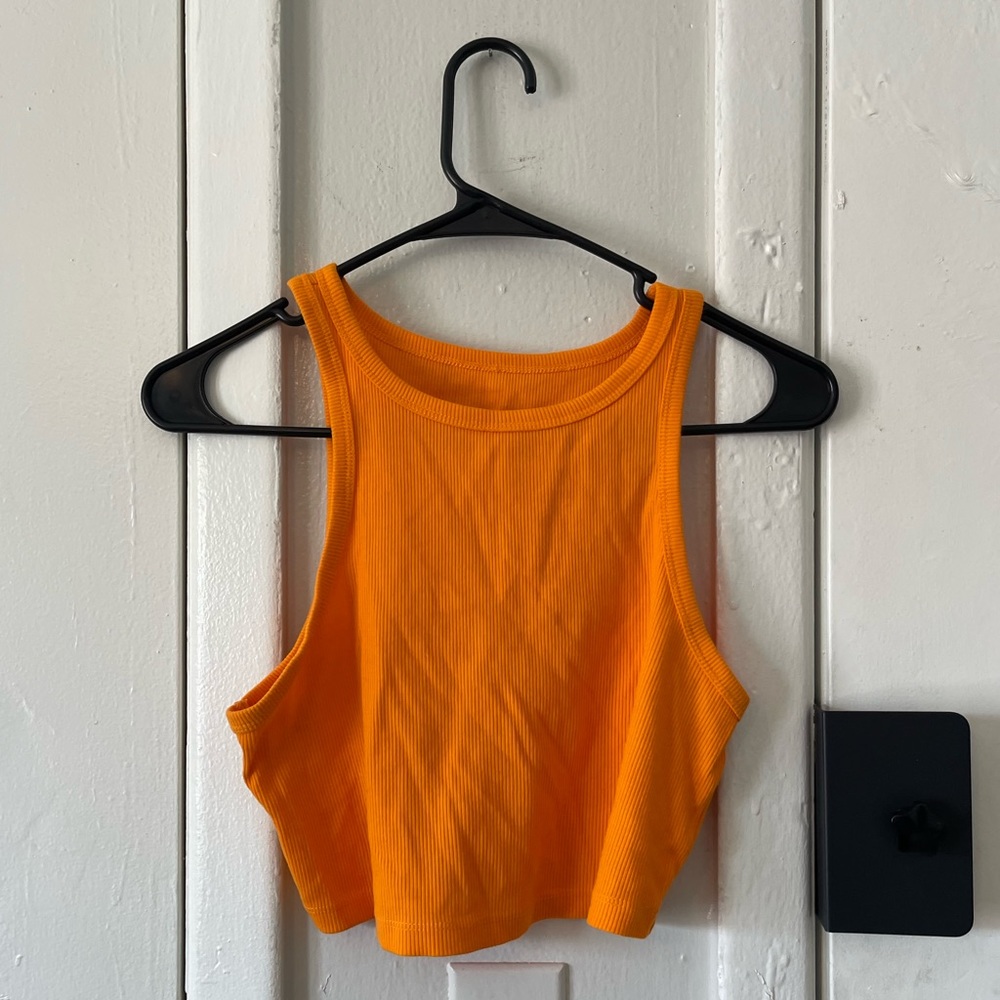 Ribbed Crop Top